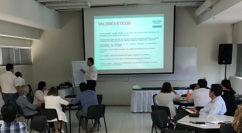 Imparten de curso de código de ética y sistema estatal anti corrupción