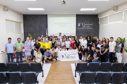 La Rectora de la Universidad del Caribe recibe a estudiantes de movilidad nacional e internacional
