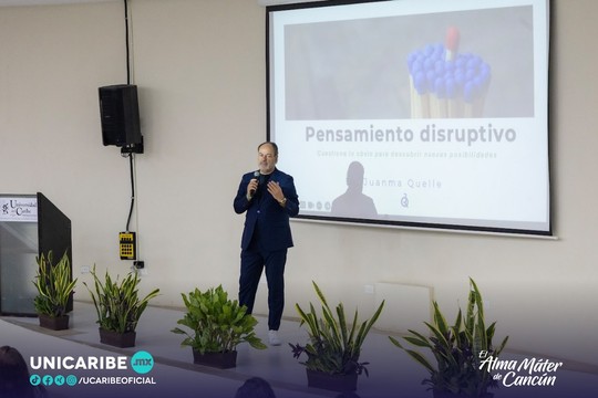 El speaker Juanma Quelle revoluciona la Unicaribe con “pensamiento disruptivo”