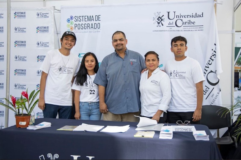 Feria Posgrados3.JPG